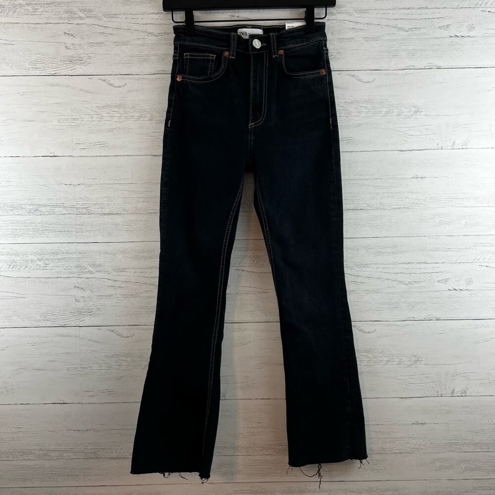 Zara Mid-Rise Black Wash Crop Flare Jeans Size 2